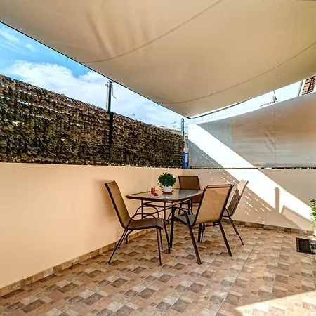 Dimi's House Apartment *
